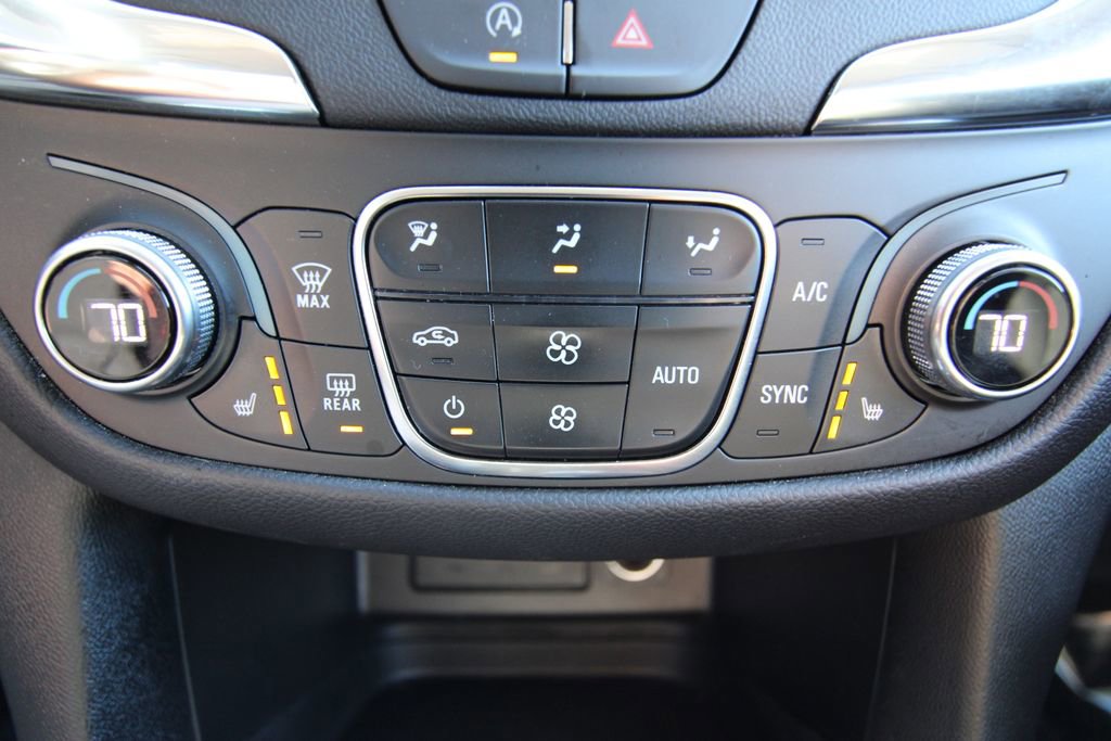 Used 2024 Chevrolet Equinox LT image 25