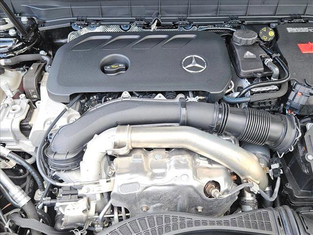 Used 2025 Mercedes-Benz GLB 250 image 22