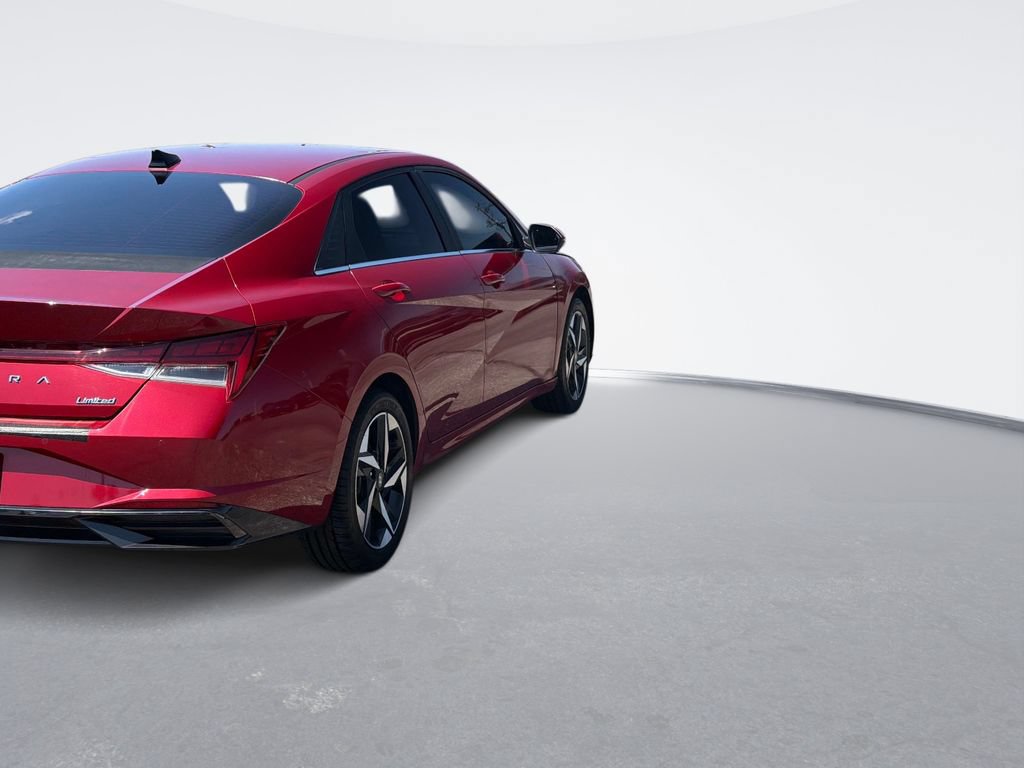 Used 2022 Hyundai Elantra Limited FWD image 5