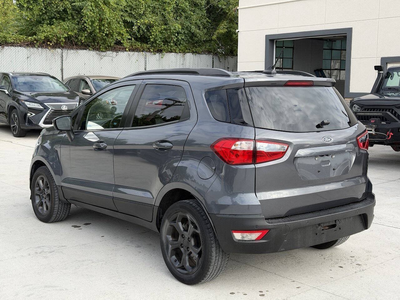 Used 2021 Ford EcoSport SE w/ SE Convenience Package FWD image 7