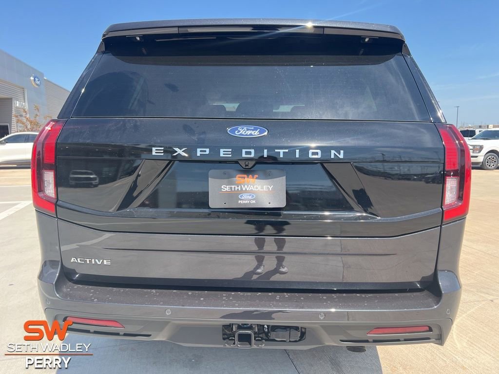 New 2025 Ford Expedition Active image 7