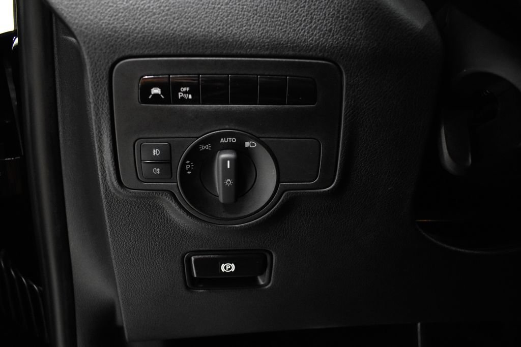 Used 2016 Mercedes-Benz Metris Passenger image 15