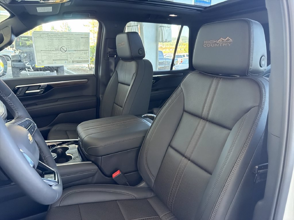 New 2026 Chevrolet Tahoe High Country w/ Sun And Tow Package AWD/4WD image 22