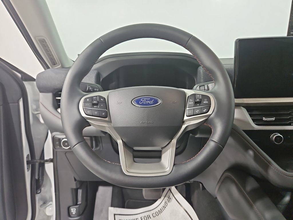 Used 2026 Ford Explorer Active w/ Active Comfort Package AWD/4WD image 15