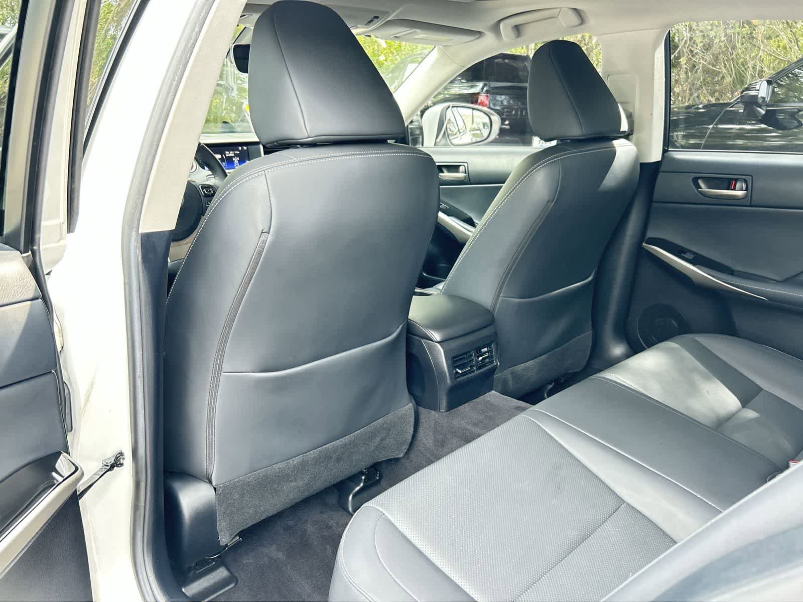 Used 2018 Lexus IS 300 w/ Accessory Package 2 RWD image 12