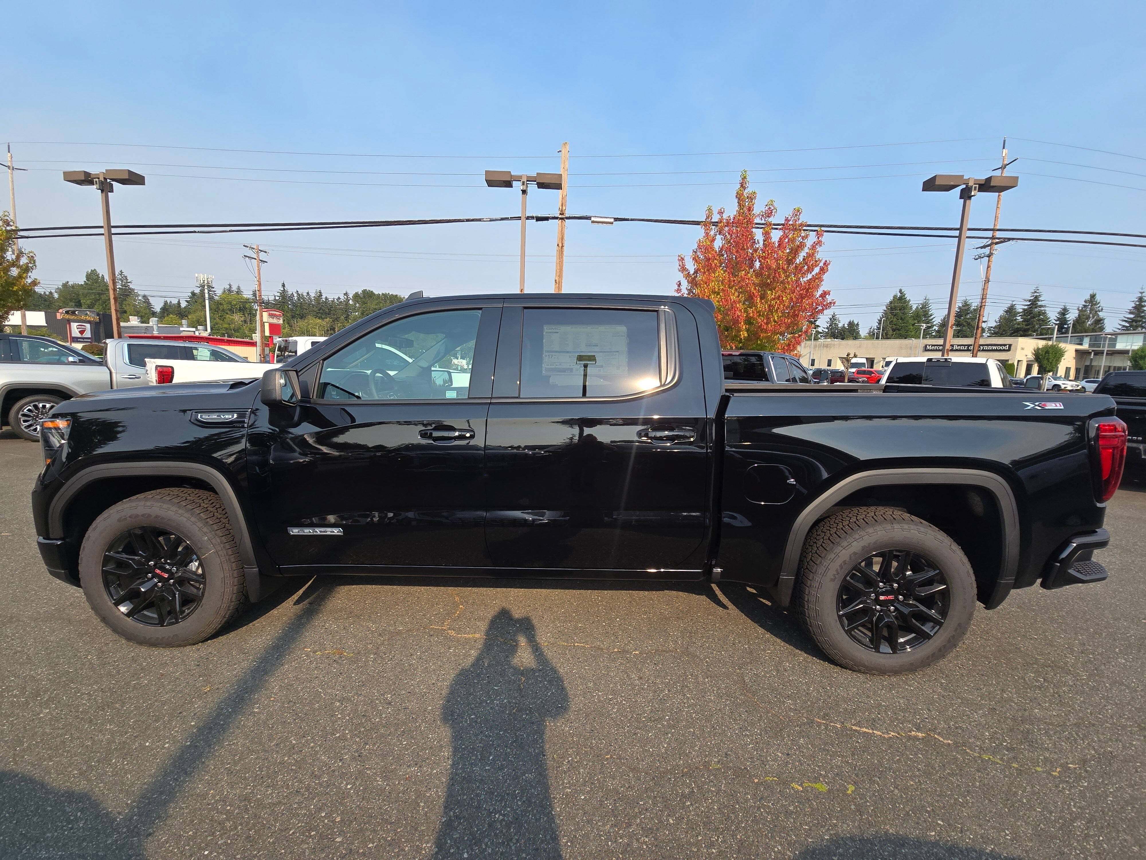 New 2026 GMC Sierra 1500 Elevation AWD/4WD image 3