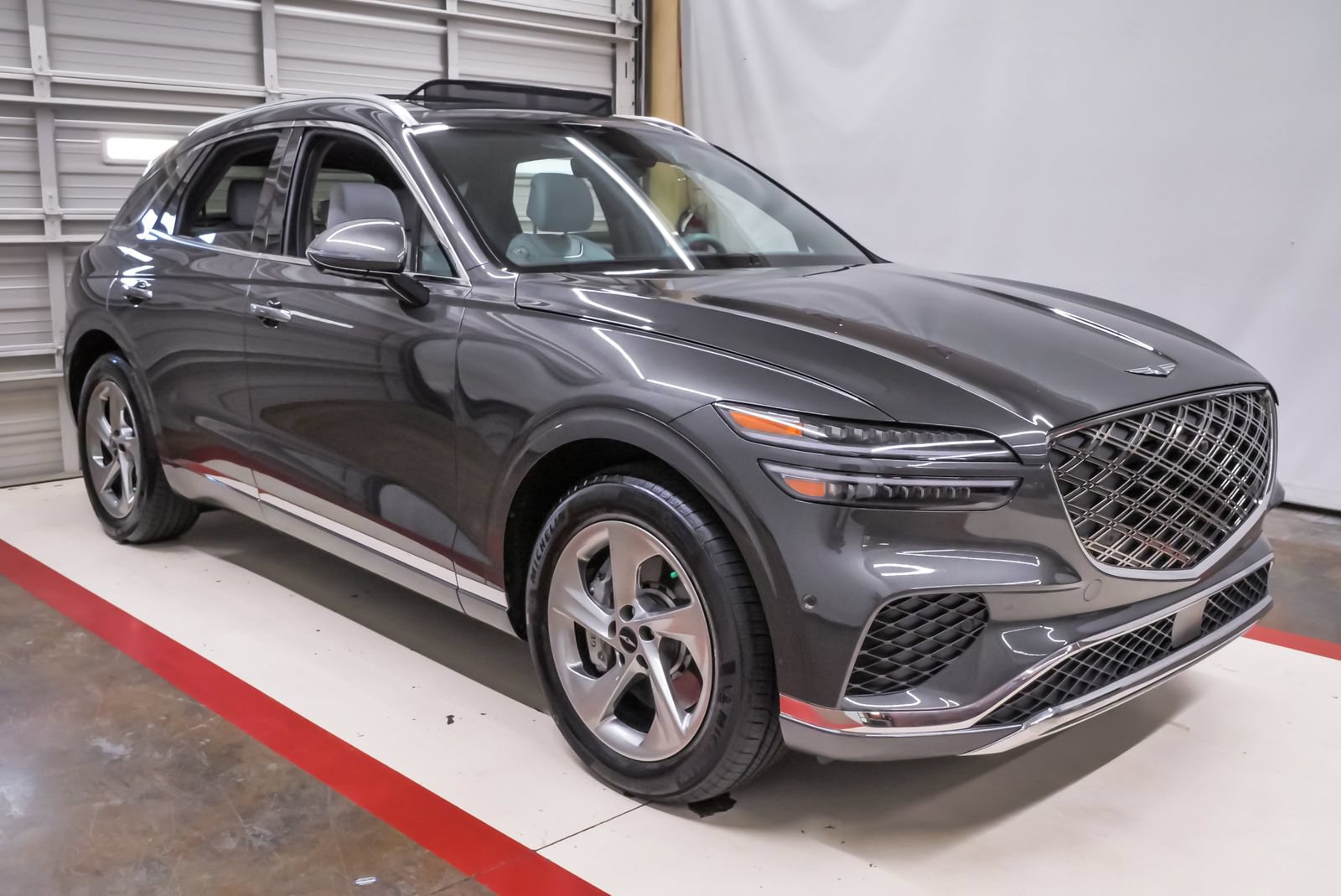 Certified 2026 Genesis GV70 2.5T Advanced AWD/4WD image 5