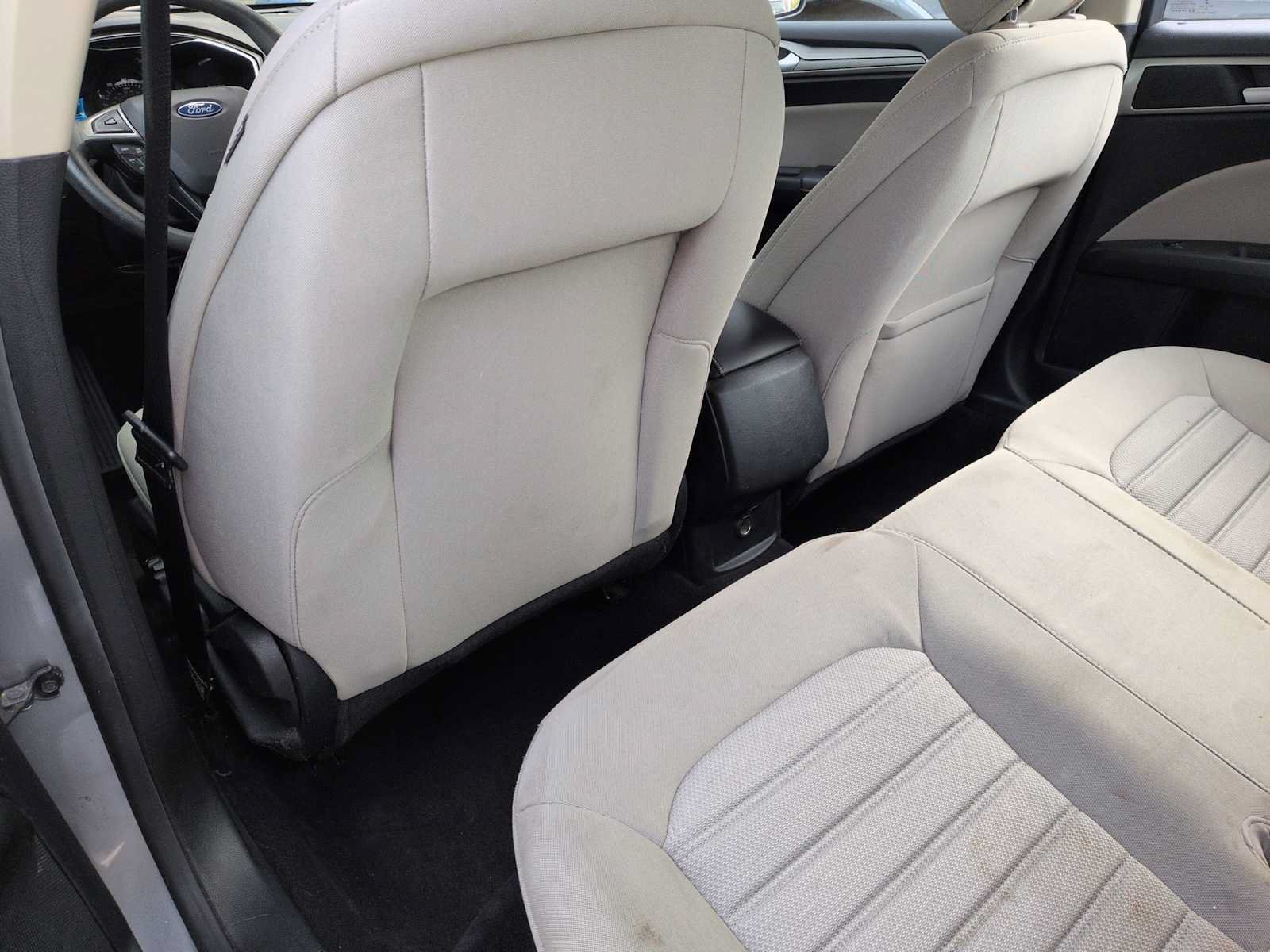 Used 2020 Ford Fusion S FWD image 17