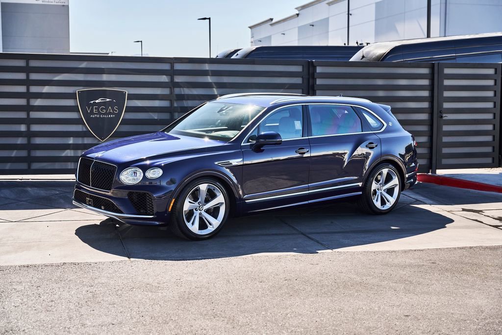 Used 2025 Bentley Bentayga Extended Wheelbase AWD/4WD image 5