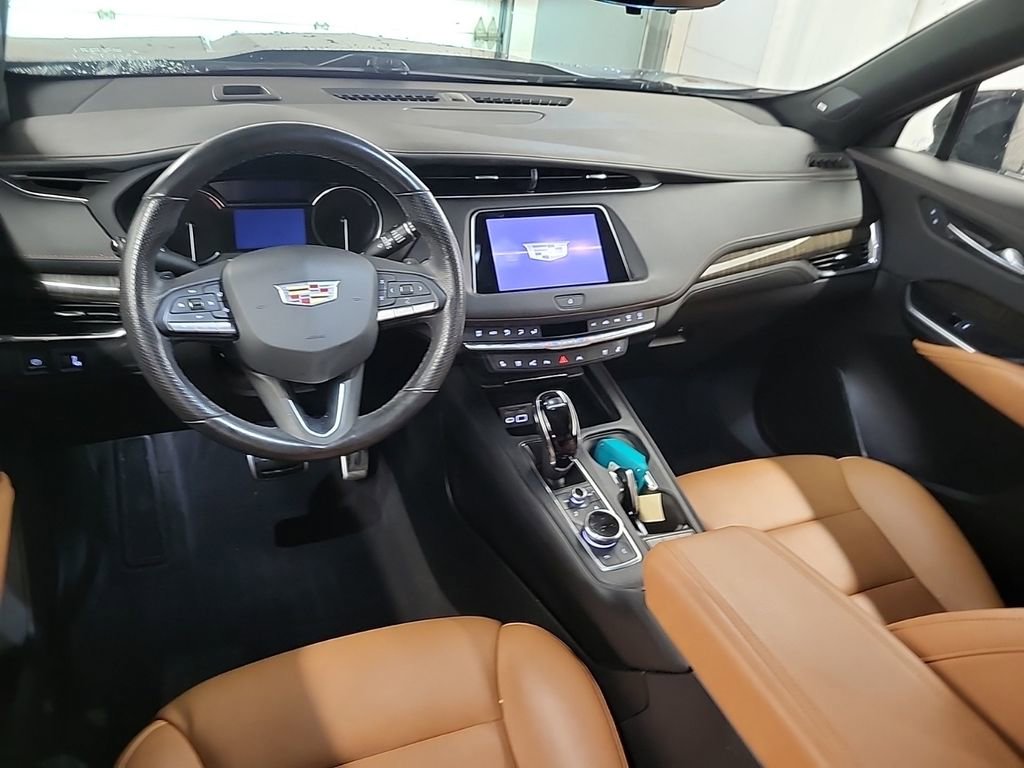 Used 2022 Cadillac XT4 Sport w/ LPO, Onyx Lite Package AWD/4WD image 2