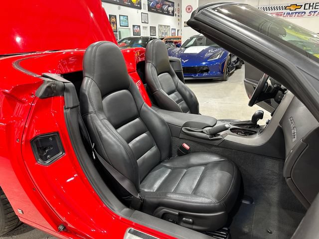 Used 2007 Chevrolet Corvette Convertible RWD image 32