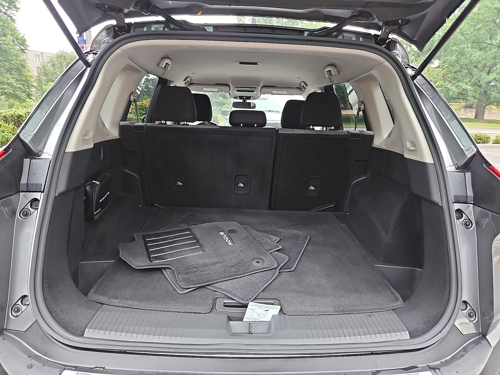 Certified 2023 Nissan Rogue SV AWD/4WD image 28