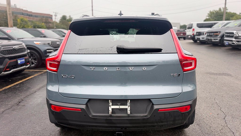 Used 2021 Volvo XC40 T5 R-Design w/ Advanced Package AWD/4WD image 7