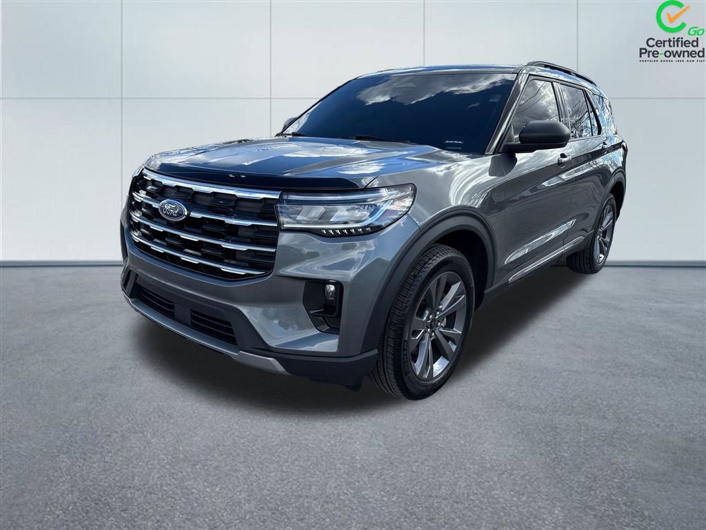 Used 2025 Ford Explorer Active w/ Active Comfort Package AWD/4WD image 2