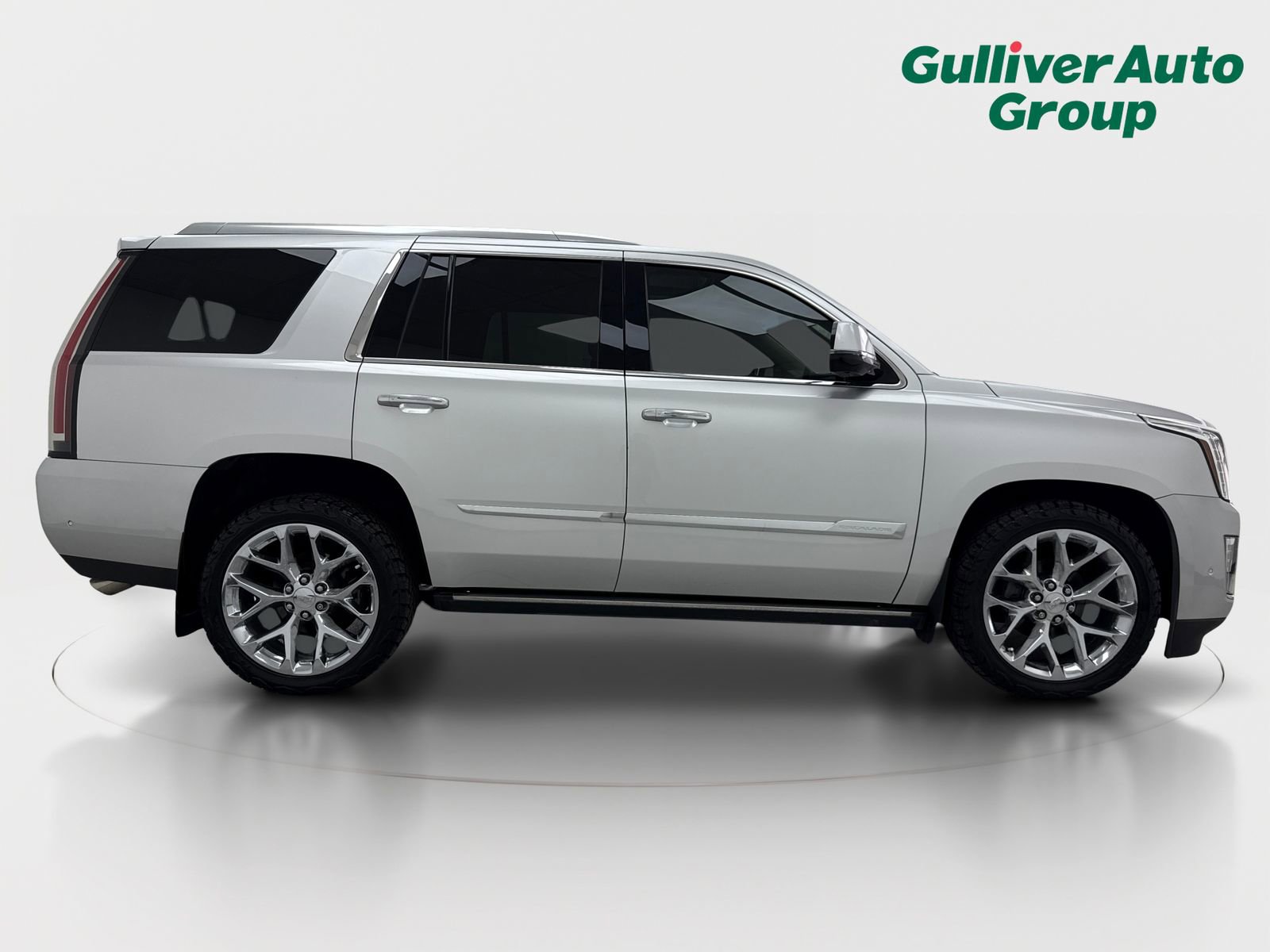 Used 2018 Cadillac Escalade Premium Luxury AWD/4WD image 10