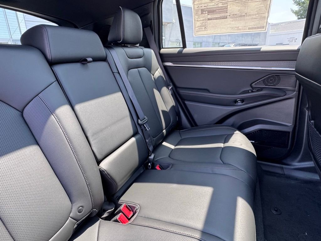 New 2025 Jeep Wagoneer S Limited AWD/4WD image 25