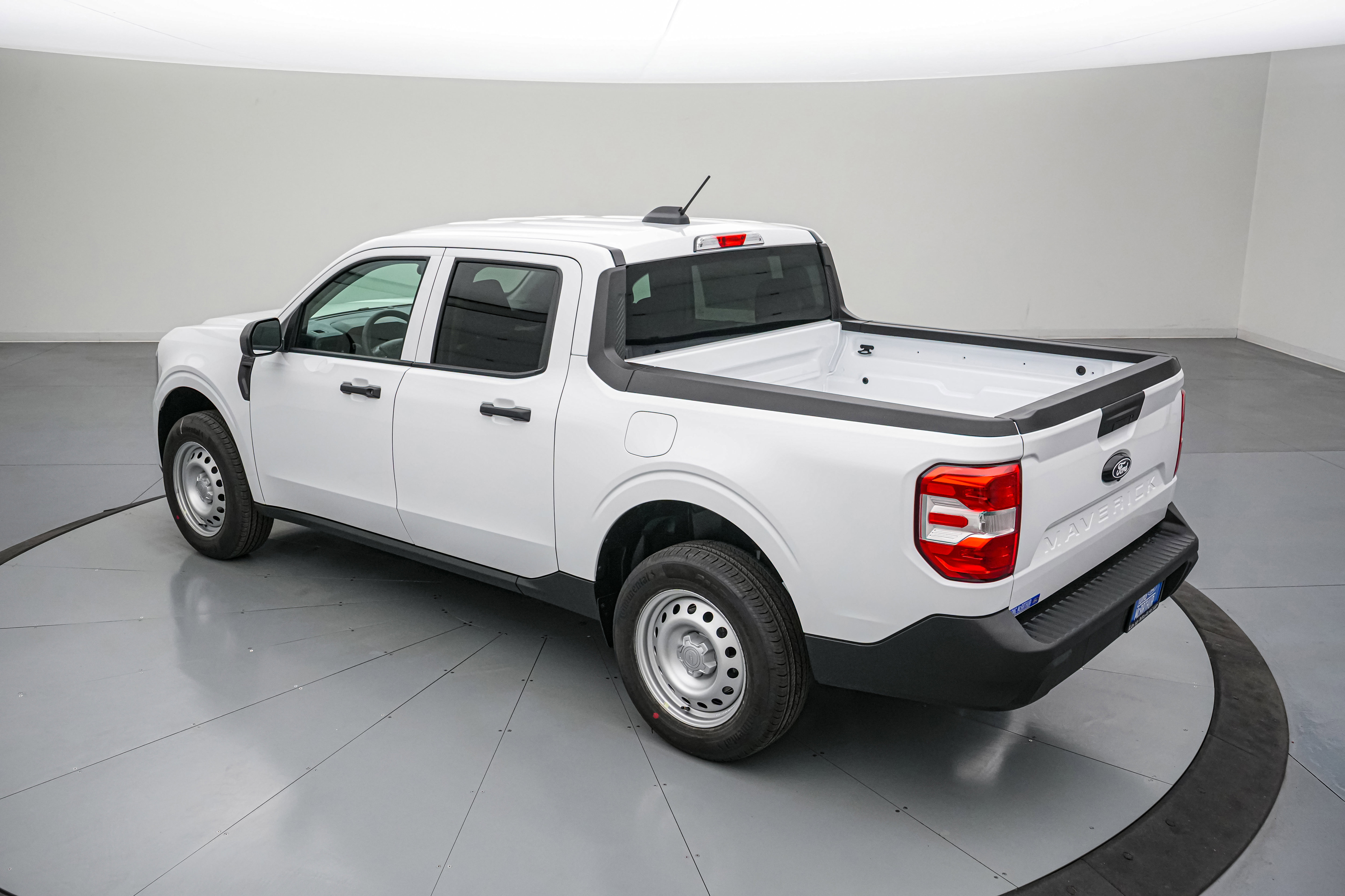 New 2026 Ford Maverick XL image 7