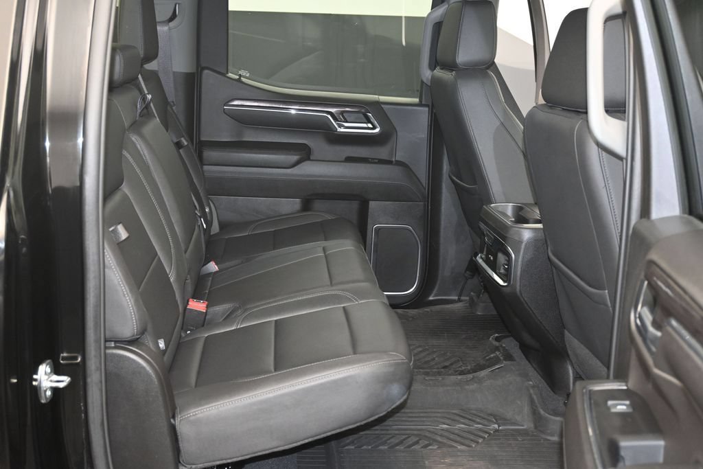 Certified 2023 Chevrolet Silverado 1500 LTZ w/ LTZ Premium Package AWD/4WD image 12
