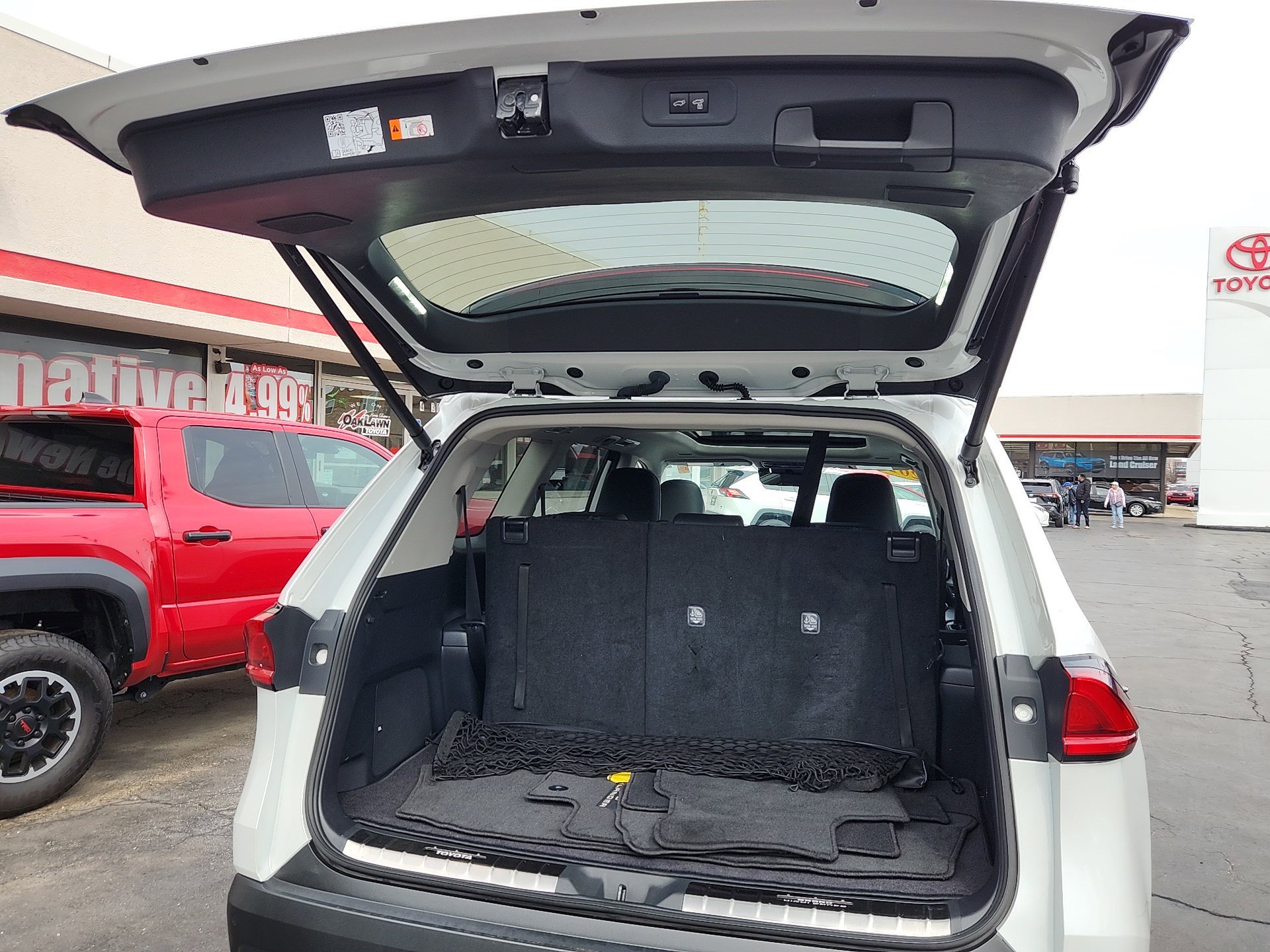 Certified 2024 Toyota Grand Highlander Limited image 30