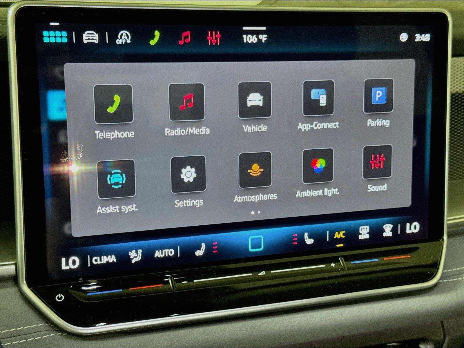 New 2026 Volkswagen Tiguan SE FWD image 7