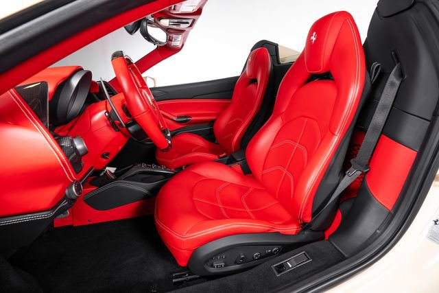 Used 2018 Ferrari 488 Spider RWD image 4