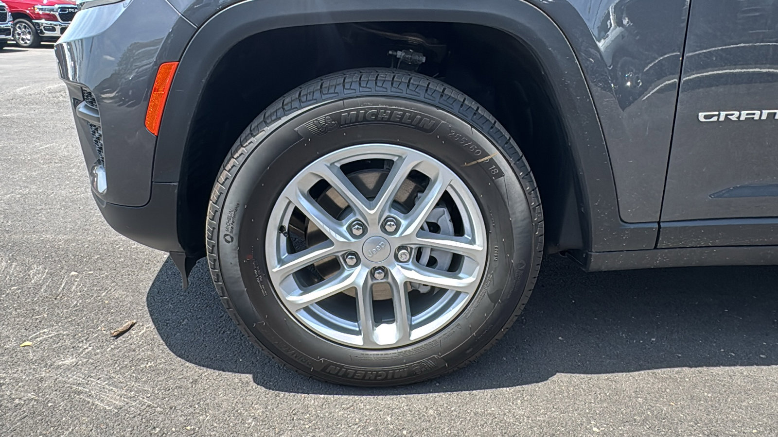 New 2026 Jeep Grand Cherokee Laredo RWD image 25