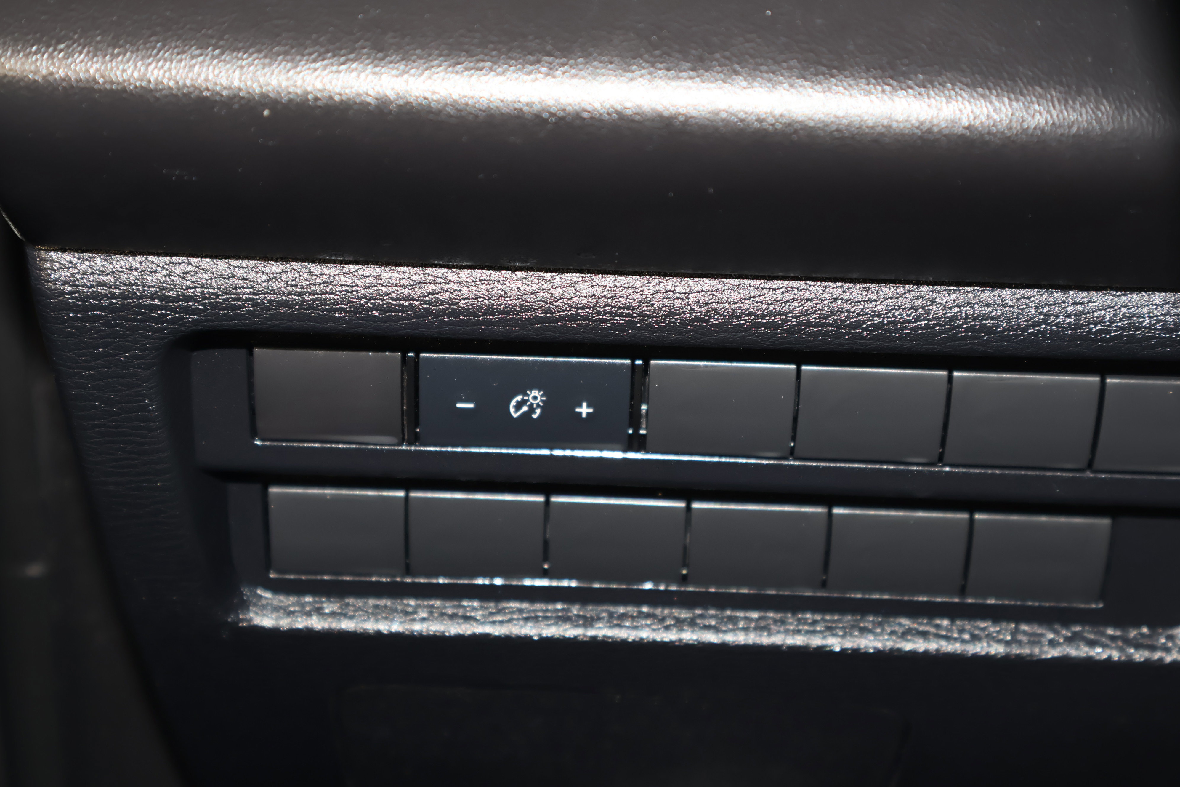 Used 2023 Mitsubishi Outlander ES AWD/4WD image 31