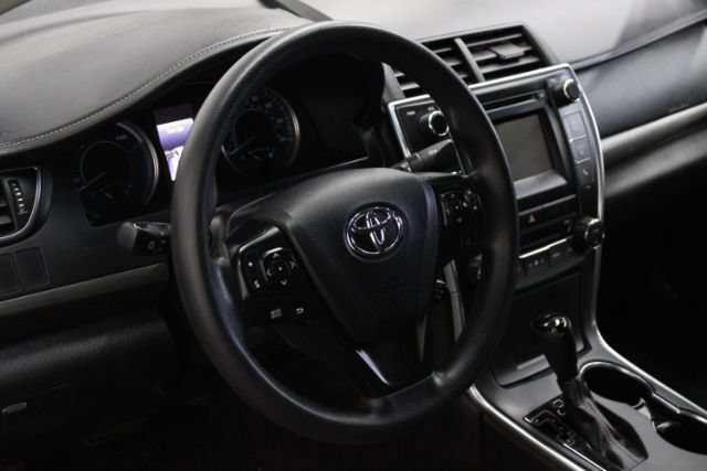 Used 2015 Toyota Camry LE FWD image 12