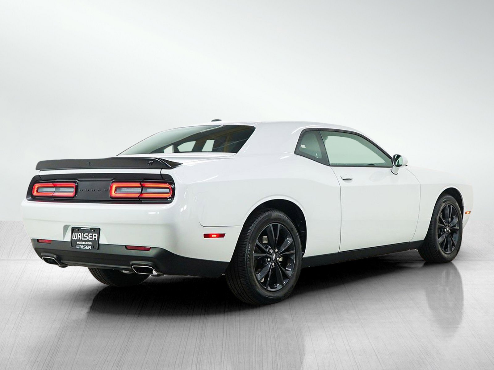 Used 2023 Dodge Challenger SXT w/ Blacktop Package image 5