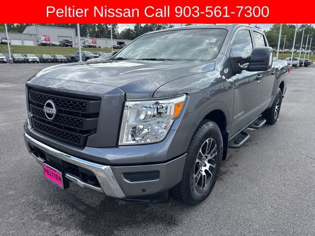 Used 2024 Nissan Titan SV w/ SV Convenience Package image 7