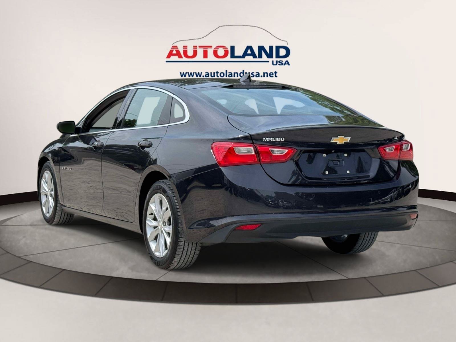 Used 2023 Chevrolet Malibu LT w/ Driver Confidence Package FWD image 5