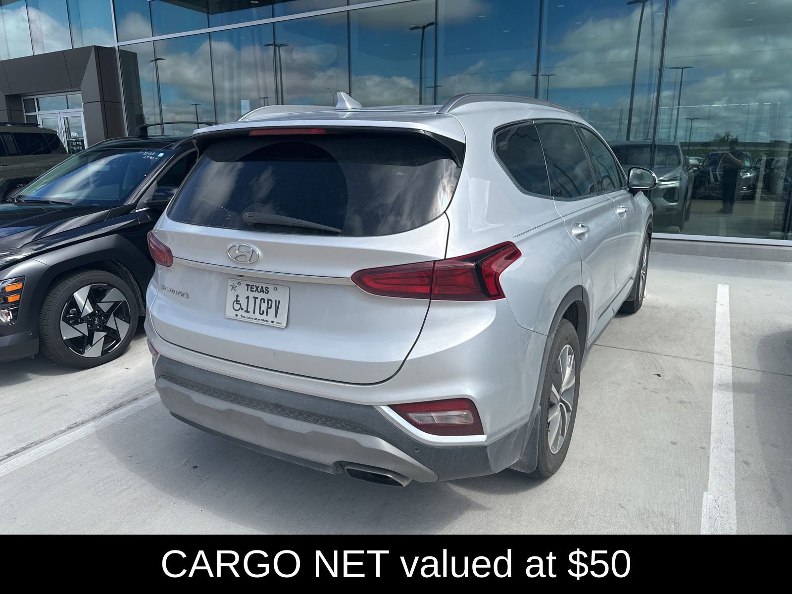 Used 2019 Hyundai Santa Fe SEL FWD image 7