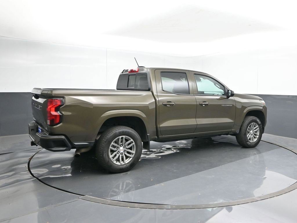 Used 2024 Chevrolet Colorado LT w/ LT Convenience Package image 5