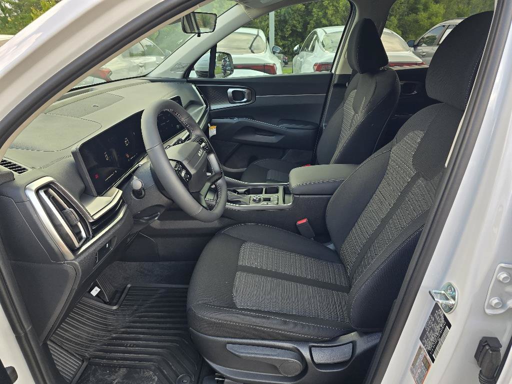 New 2026 Kia Sorento LX FWD image 5