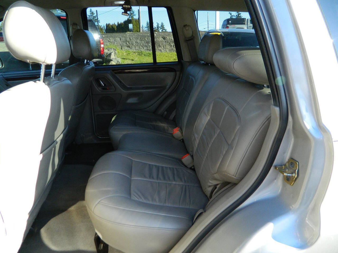 Used 2002 Jeep Grand Cherokee Limited image 14
