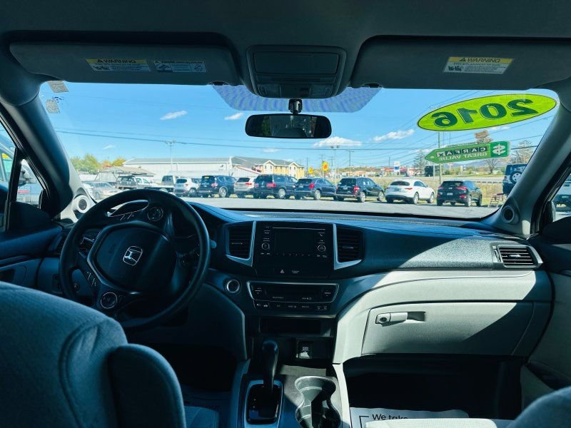 Used 2016 Honda Pilot LX image 10