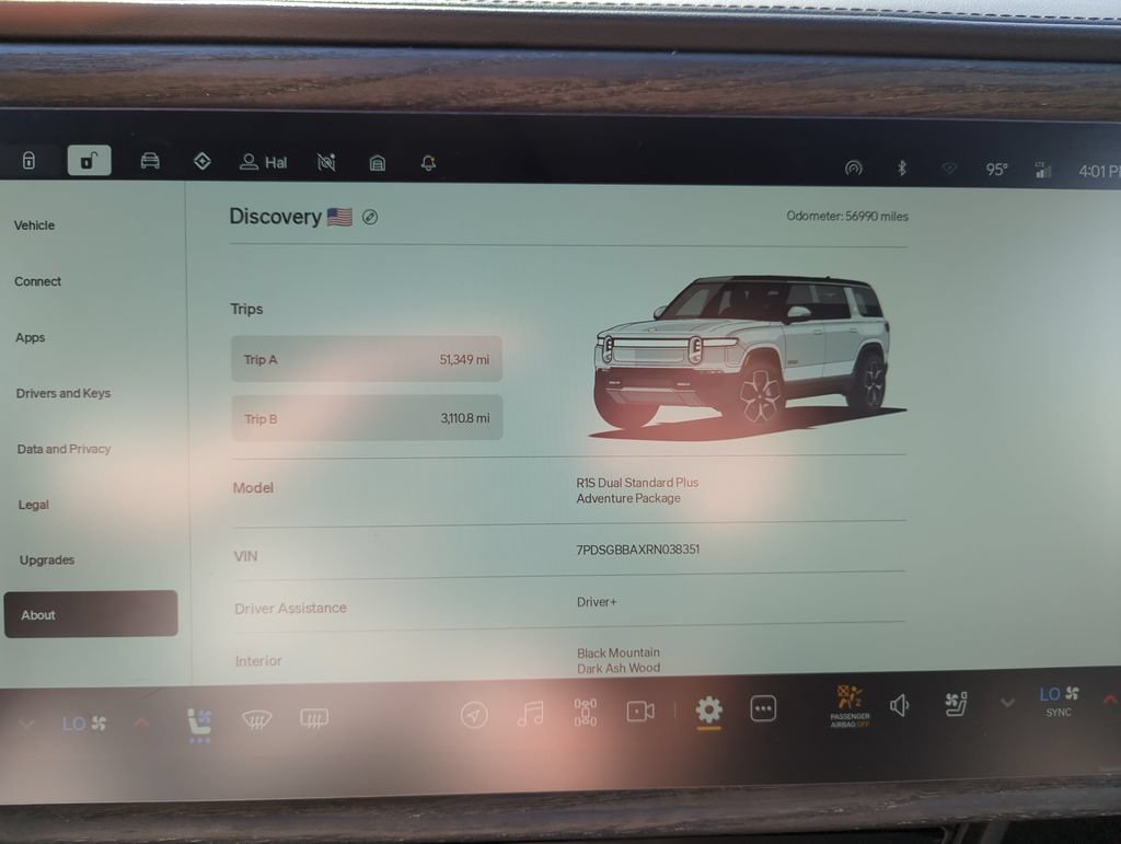 Used 2024 Rivian R1S Adventure Dual AWD/4WD image 38