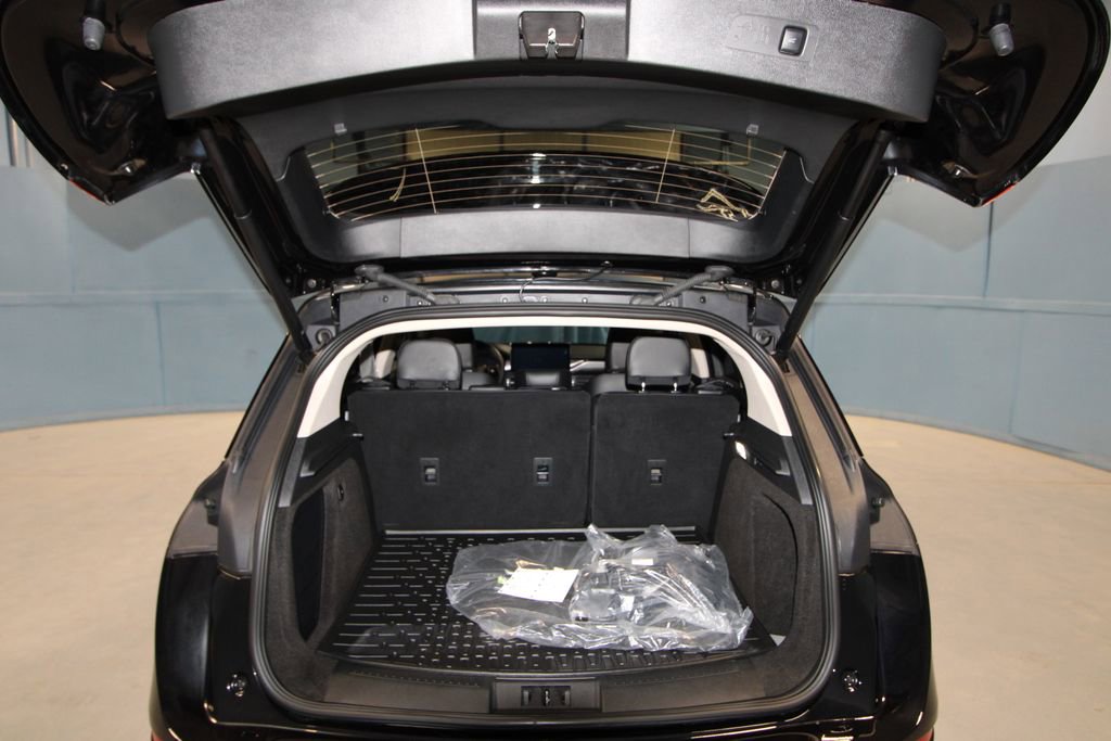 Used 2024 Lincoln Corsair Grand Touring w/ Equipment Group 301A image 40