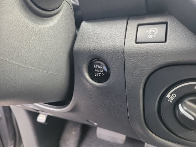 New 2026 Nissan Frontier SV w/ All-Weather Content Package AWD/4WD image 32