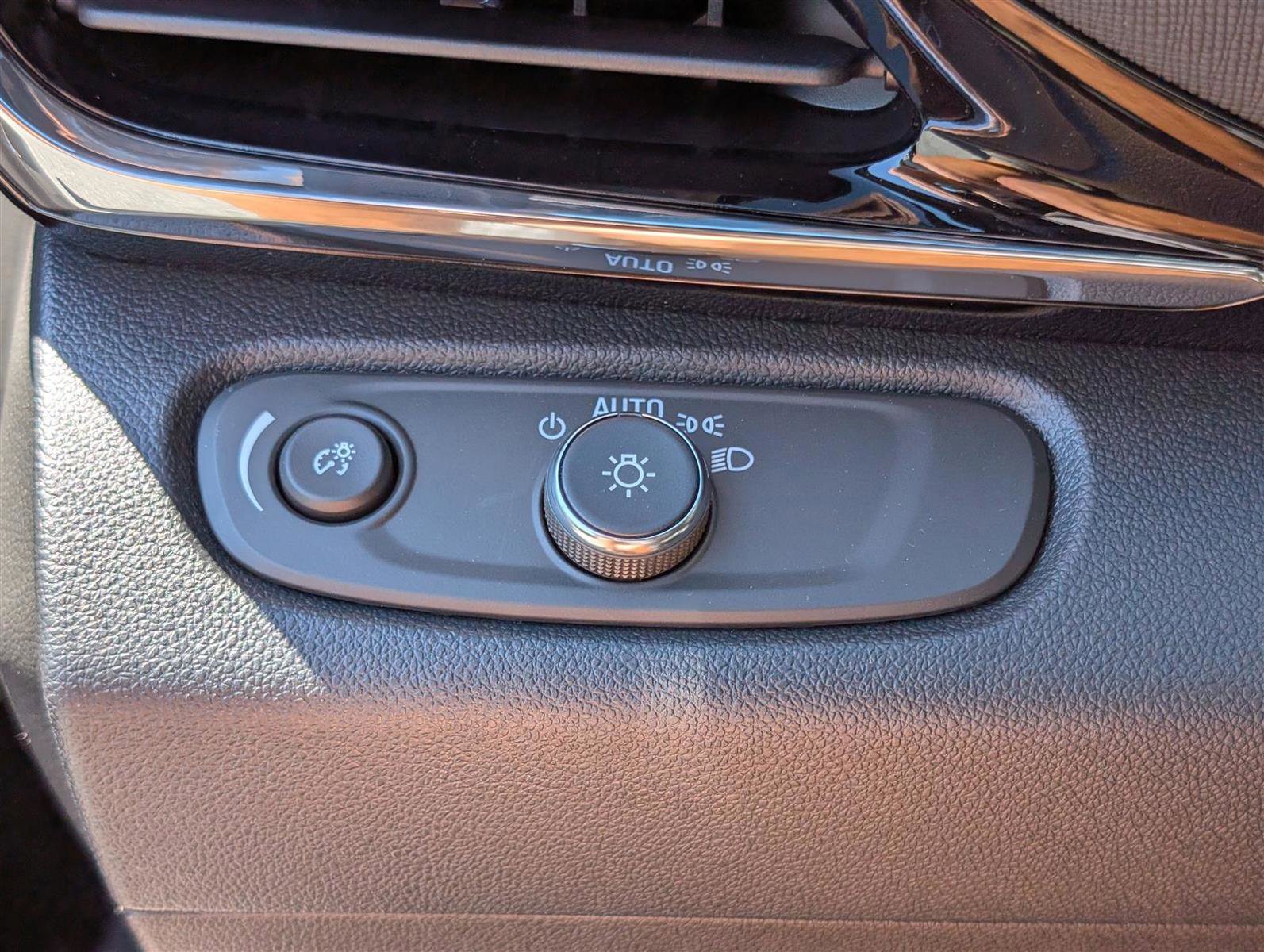 New 2025 Buick Envista Avenir image 19