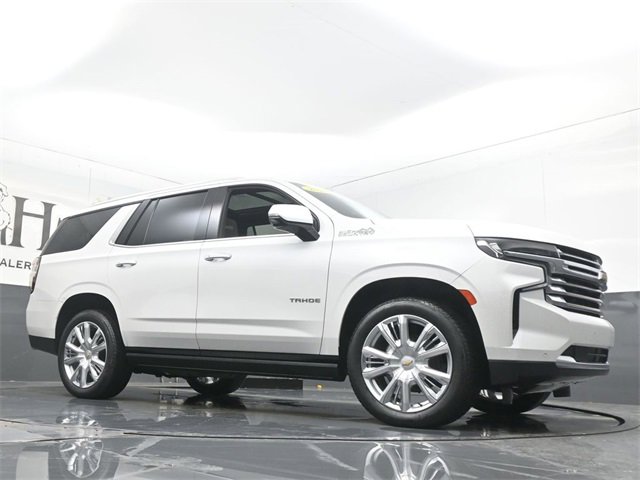 Used 2023 Chevrolet Tahoe High Country image 2