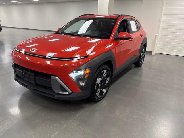 Used 2024 Hyundai Kona SEL FWD image 3