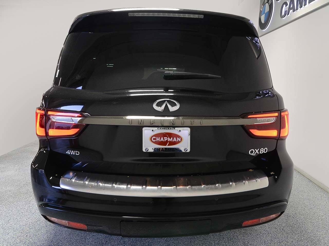 Used 2021 INFINITI QX80 Premium Select w/ All-Season Package image 4