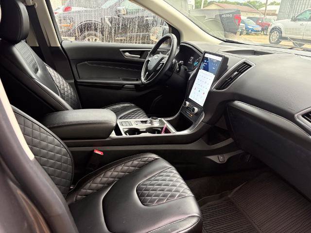 Certified 2023 Ford Edge Titanium w/ Class II Trailer Tow Package AWD/4WD image 14