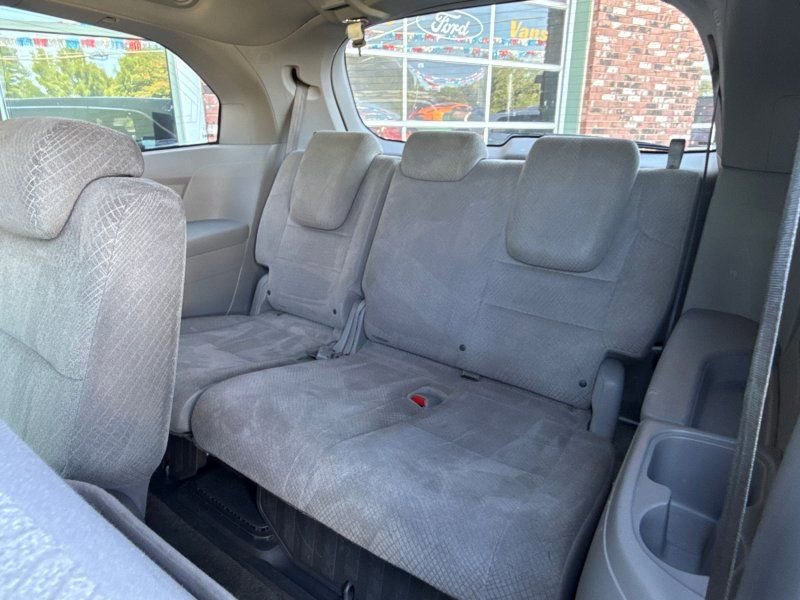 Used 2016 Honda Odyssey SE image 14
