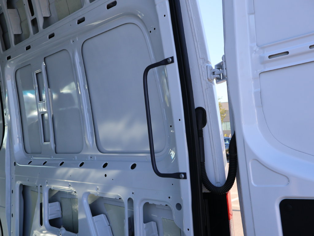 Used 2025 Mercedes-Benz Sprinter 2500 image 21