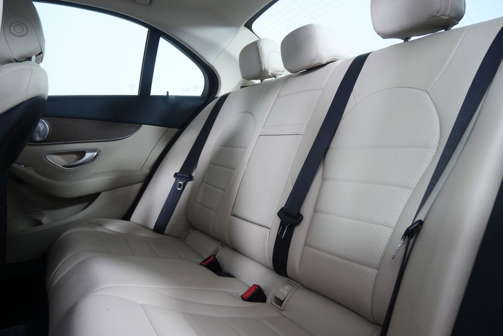 Used 2019 Mercedes-Benz C 300 4MATIC Sedan image 14
