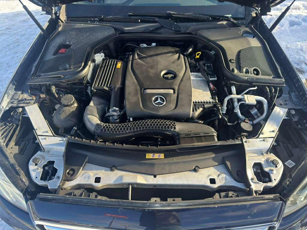 Used 2017 Mercedes-Benz E 300 4MATIC image 9