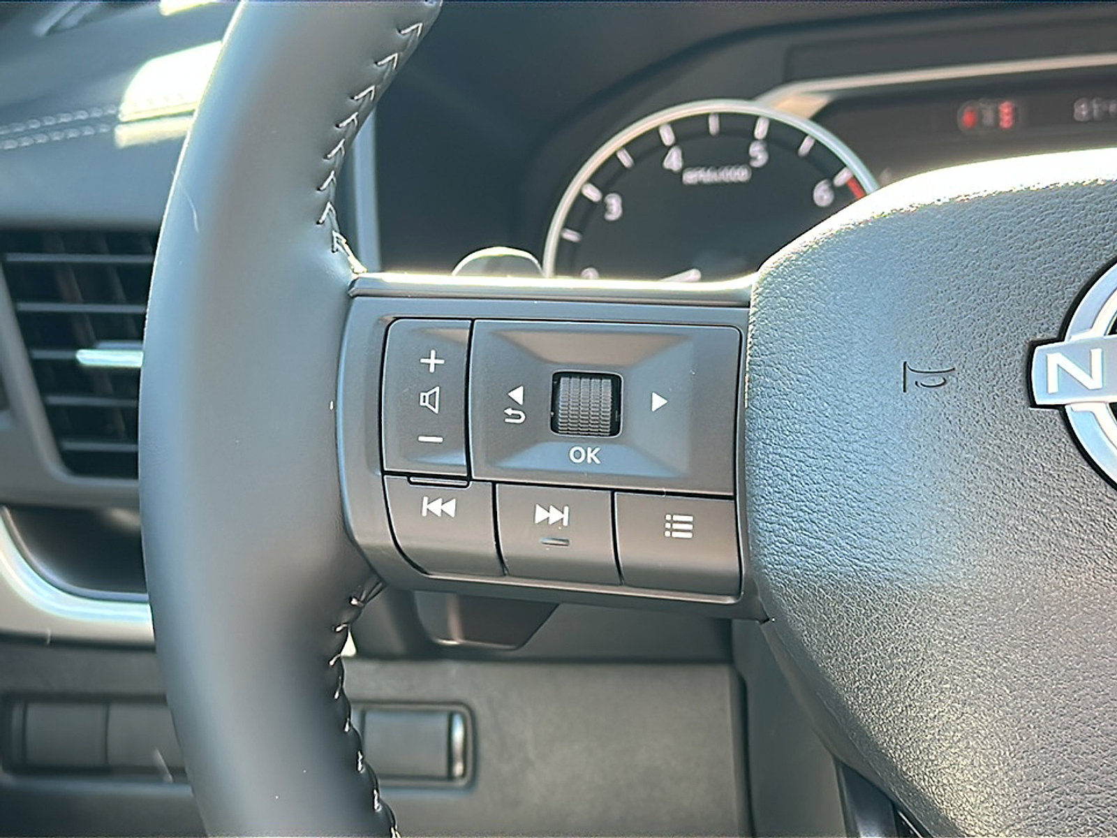 New 2026 Nissan Rogue SV image 19