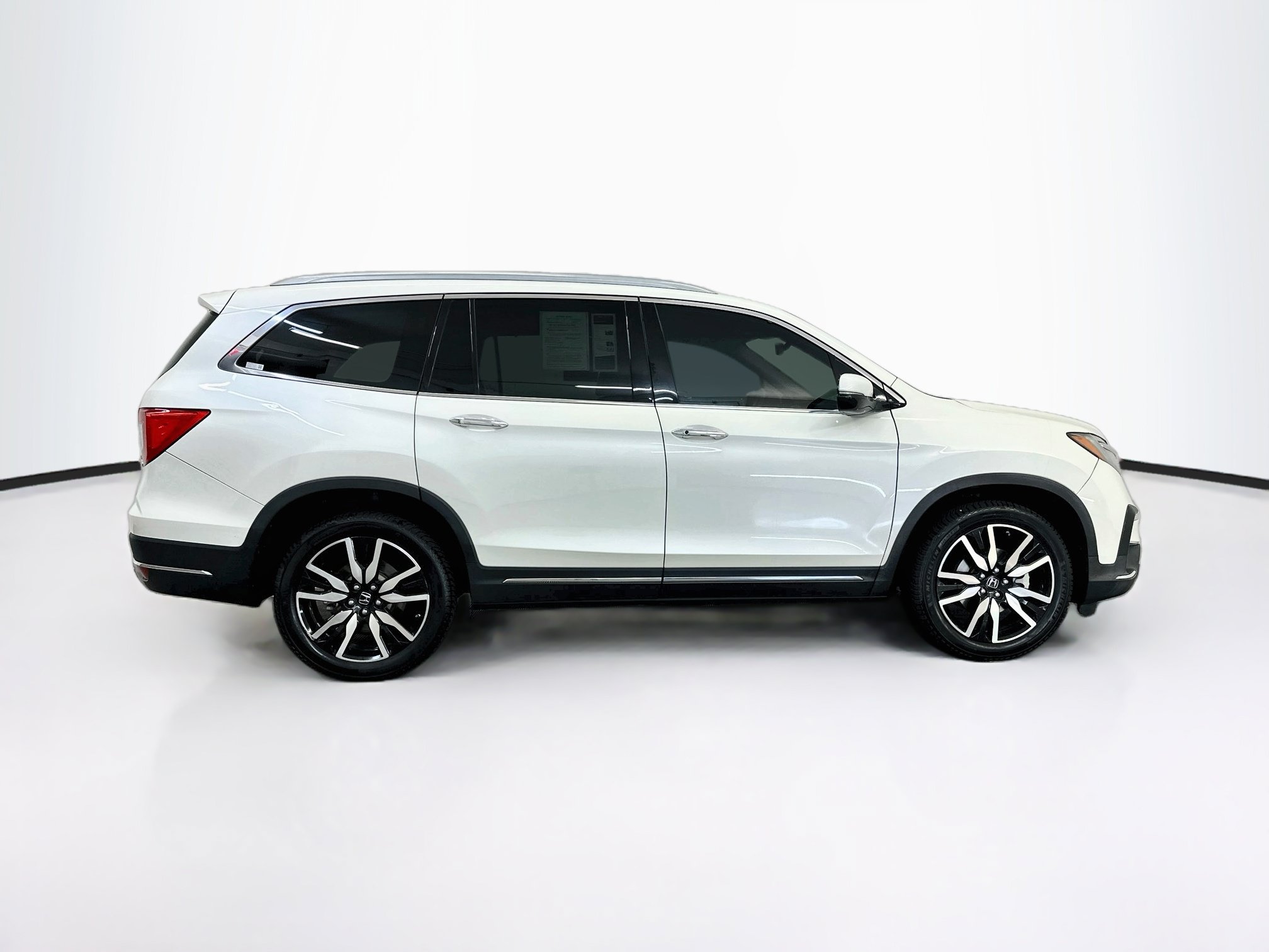 Used 2019 Honda Pilot Touring image 10